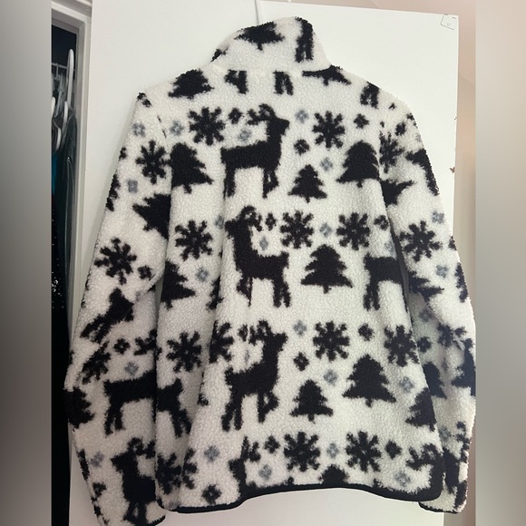 soft Teddy Vera Bradley Winter Pullover - Picture 2 of 3